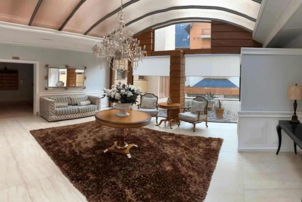 Apartamento Novo No Centro De Gramado Eksteriør bilde
